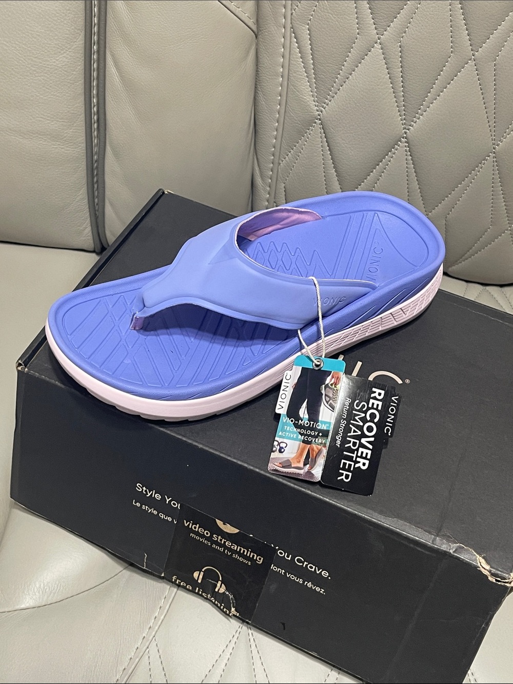 Vionic Lavender and Light Pink Platform Thong Sandals - Picture 3 of 8